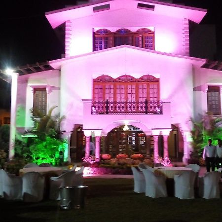 Celebration Hotel And Resort Rewa Luaran gambar